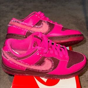 NEW RUFFLE Nike 6.5 Bold HOT Pink and Burgundy Sneakers LIMITED